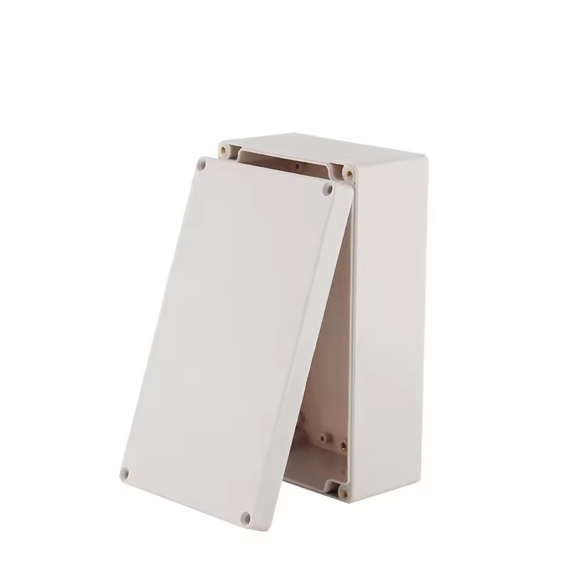 Scatola di Distribuzione Elett - Outdoor Power Outlet Waterproof recensione e prezzo